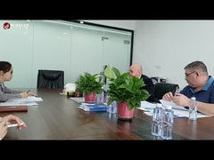 Kundenbesuch für 1-12 transceiverkabel-Produktionsmaschine der Kern-FTTH Innenim freien