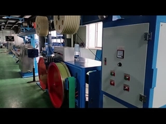 Lichtleiterkabelausrüstungsmaschine, die vor Lieferung ausprüft